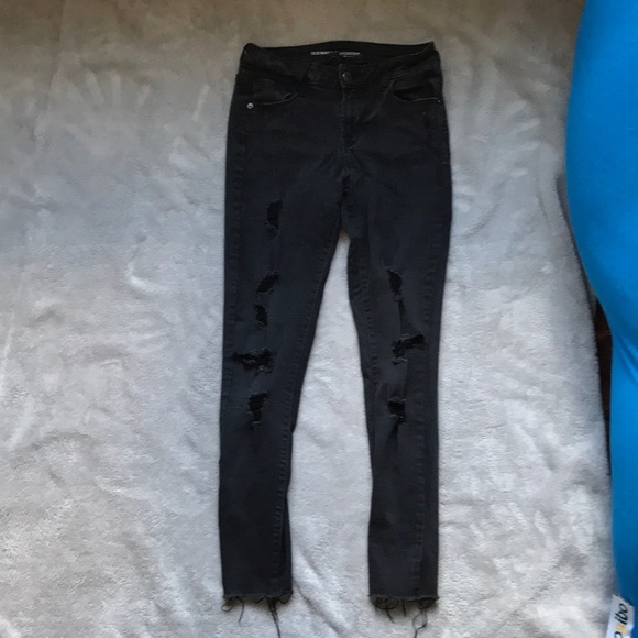 Mid-rise Rockstar jeans. Form fitting, stretchy - Picture 1 of 4